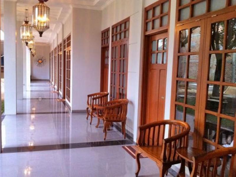 De' Halimun Guest House Бандунг Экстерьер фото