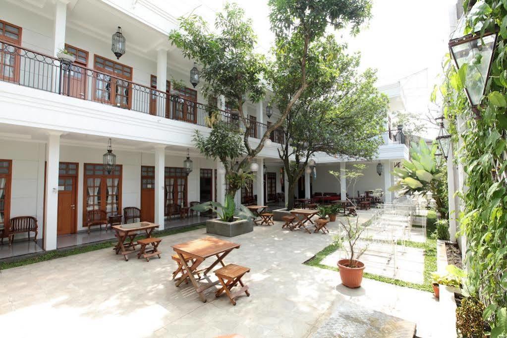 De' Halimun Guest House Бандунг Экстерьер фото